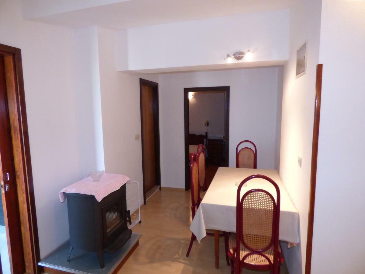 Apartmani Dalija Tucepi Ngoại thất bức ảnh