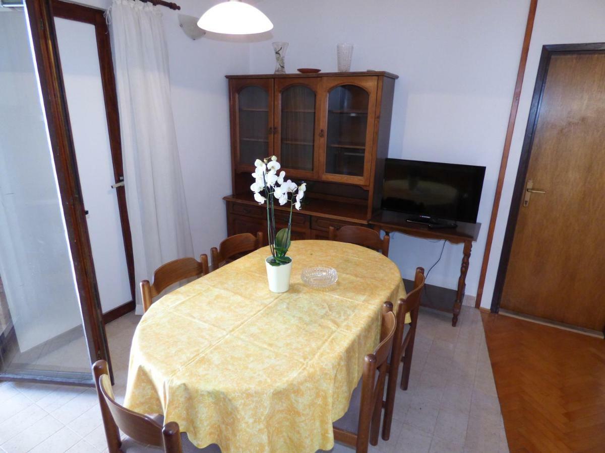 Apartmani Dalija Tucepi Ngoại thất bức ảnh